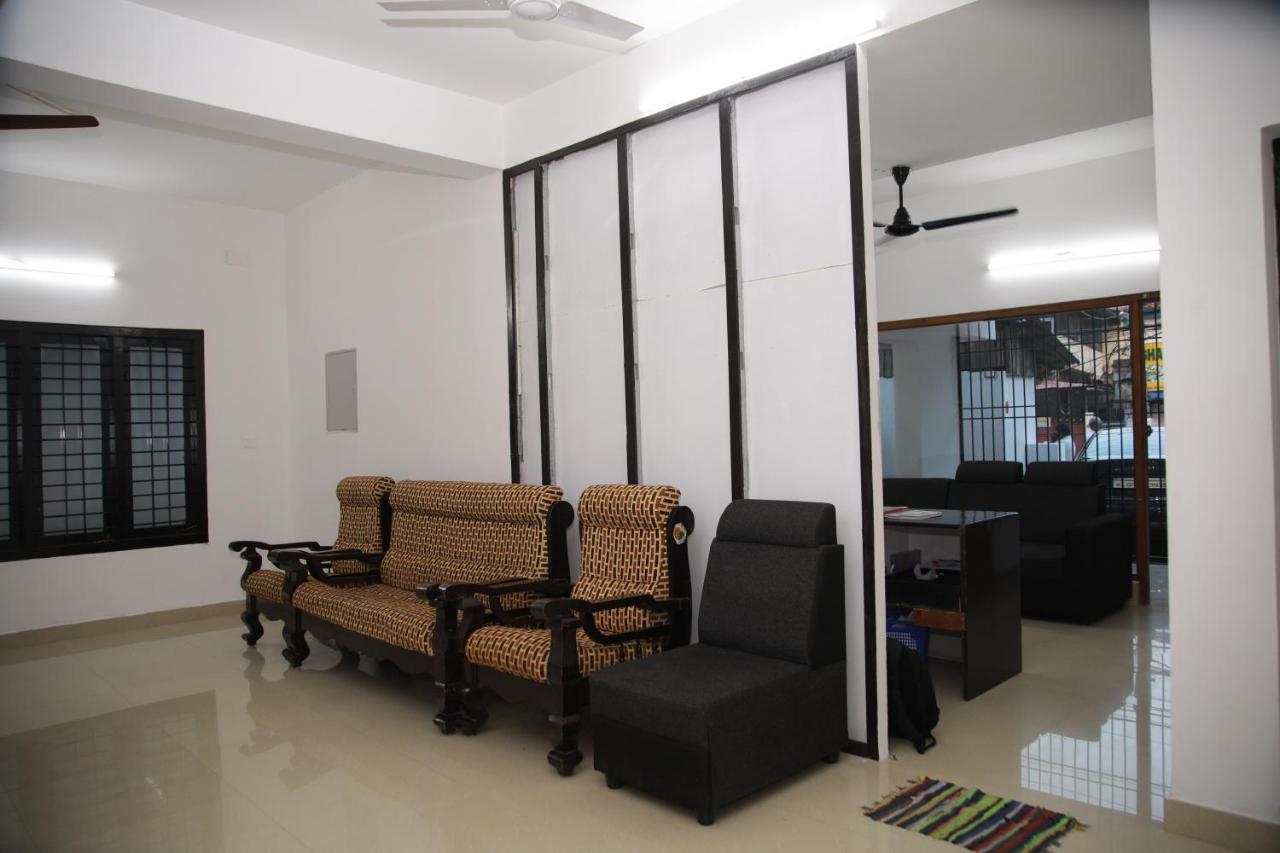 Meghna Residency Hotel Thiruvananthapuram Exterior photo