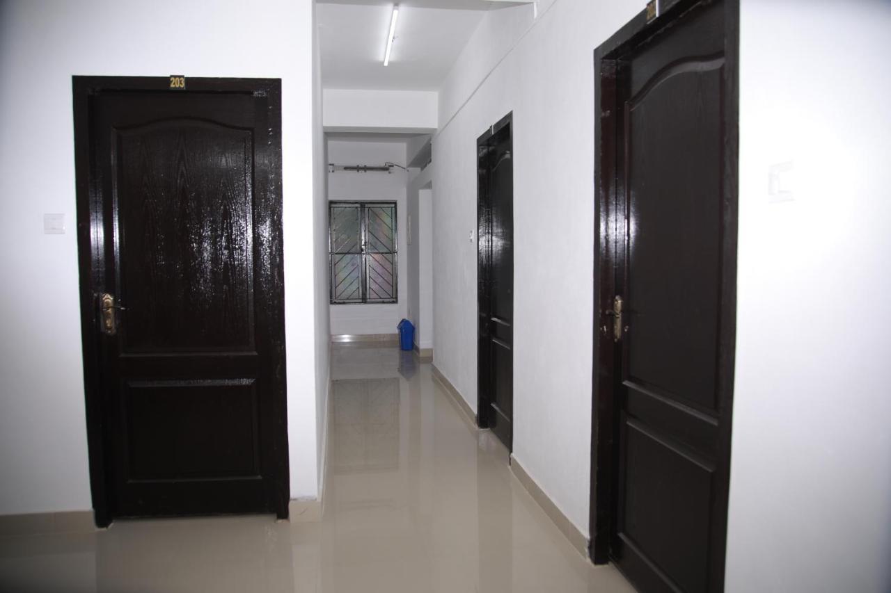 Meghna Residency Hotel Thiruvananthapuram Exterior photo