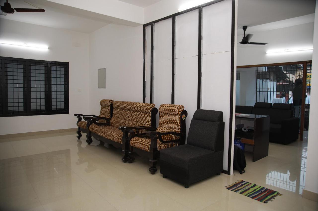 Meghna Residency Hotel Thiruvananthapuram Exterior photo