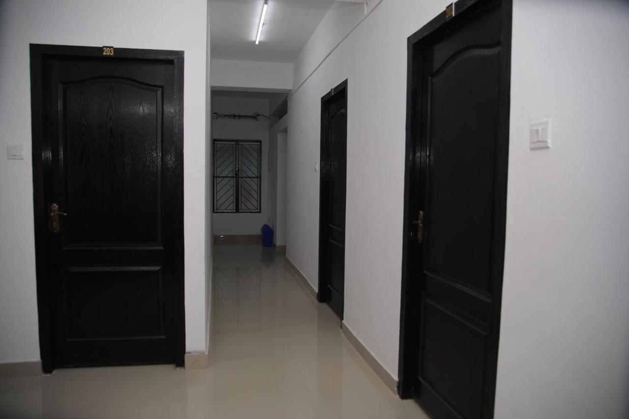 Meghna Residency Hotel Thiruvananthapuram Exterior photo