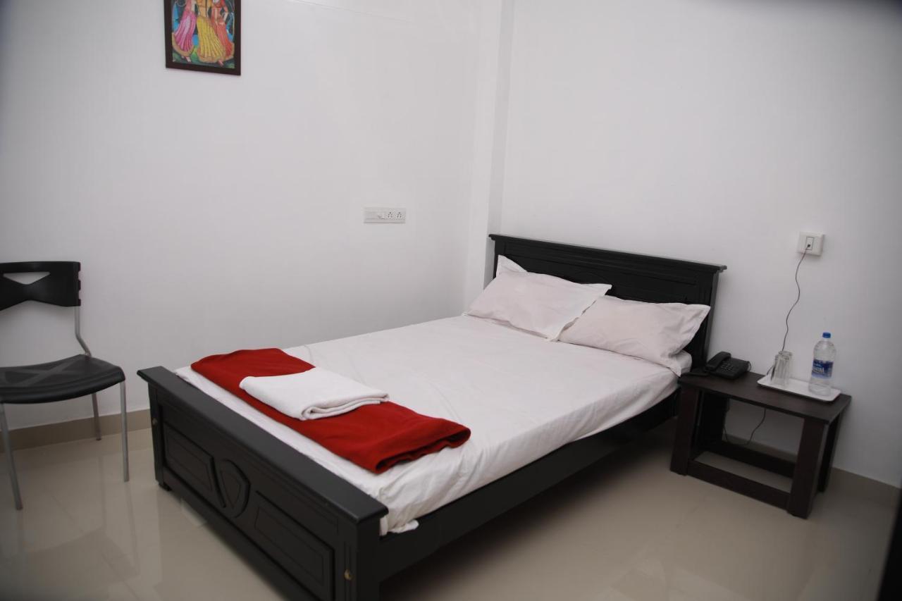 Meghna Residency Hotel Thiruvananthapuram Exterior photo