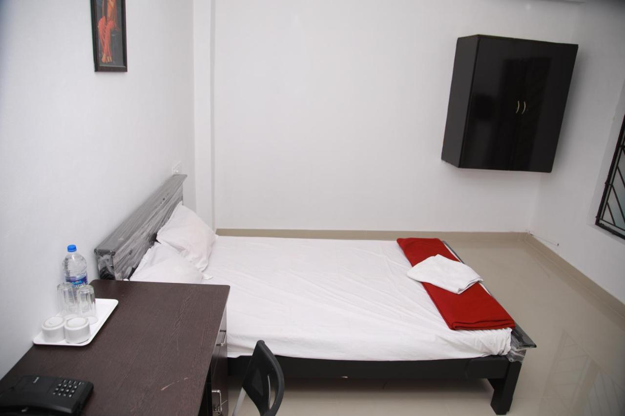 Meghna Residency Hotel Thiruvananthapuram Exterior photo